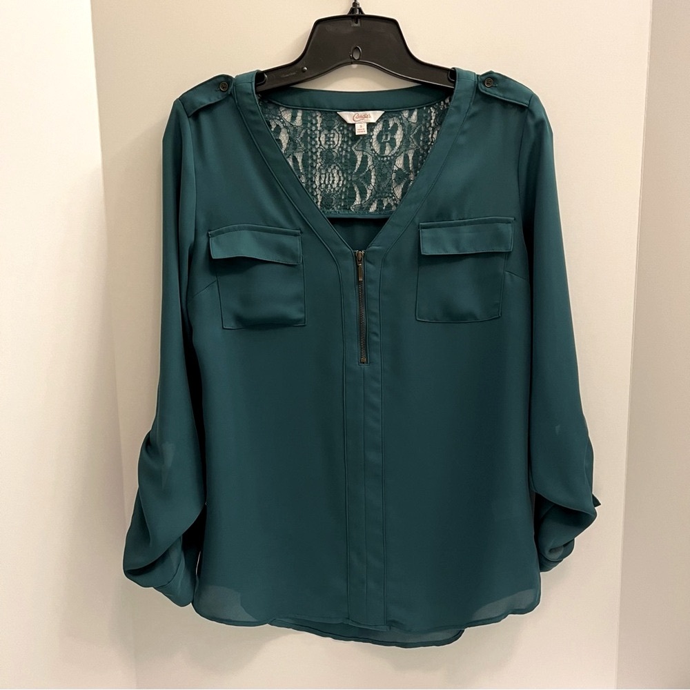 Chic Teal Blouse with Lace Detail